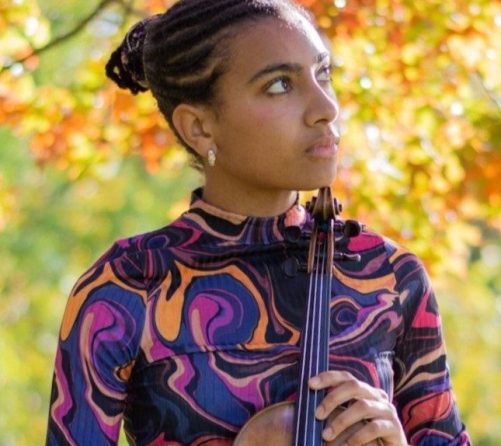 Elodie Chousmer Howelles violinist